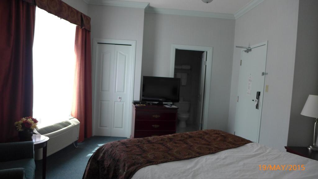 The Bridgeport Inn Fort Mcmurray Camera foto