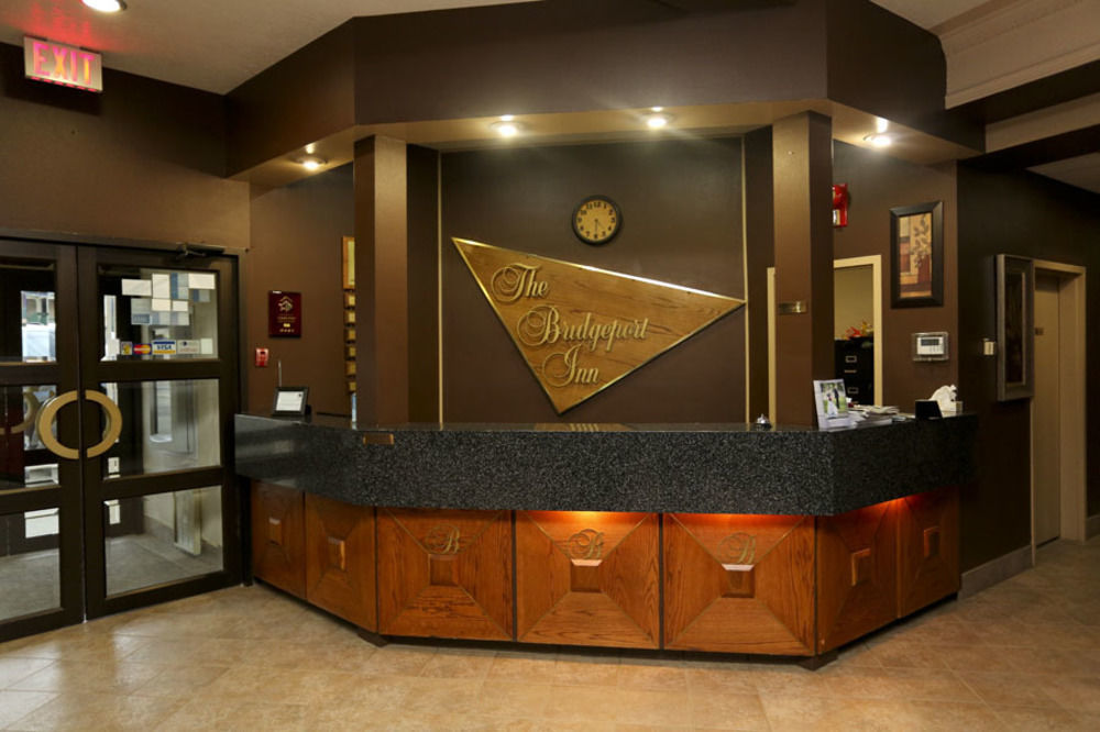 The Bridgeport Inn Fort Mcmurray Esterno foto