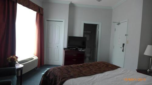 The Bridgeport Inn Fort Mcmurray Esterno foto