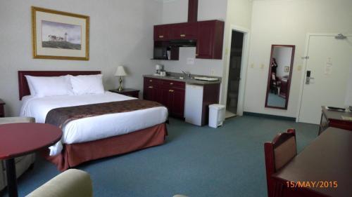 The Bridgeport Inn Fort Mcmurray Esterno foto
